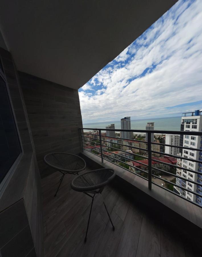 Pirosmani Mini Hotel Batumi Ngoại thất bức ảnh