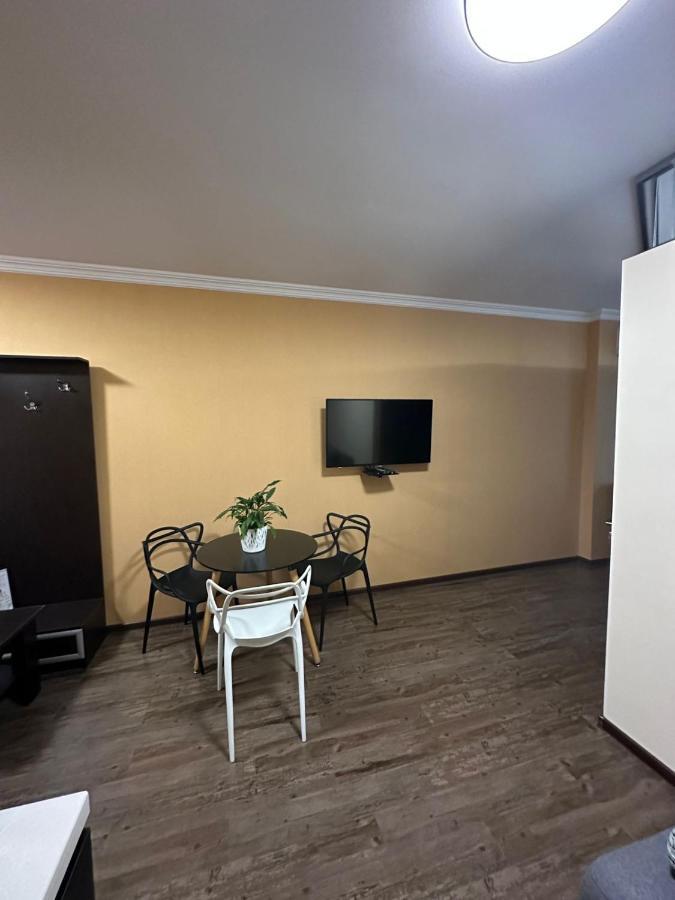 Pirosmani Mini Hotel Batumi Ngoại thất bức ảnh