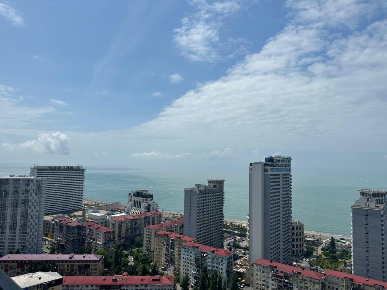 Pirosmani Mini Hotel Batumi Ngoại thất bức ảnh