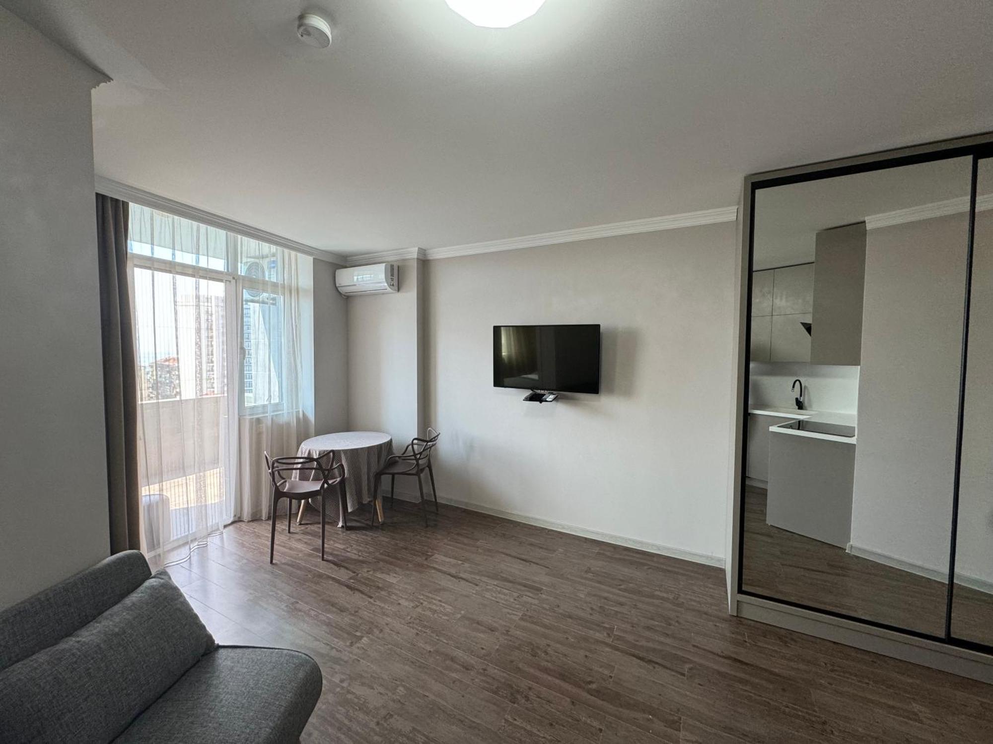 Pirosmani Mini Hotel Batumi Ngoại thất bức ảnh