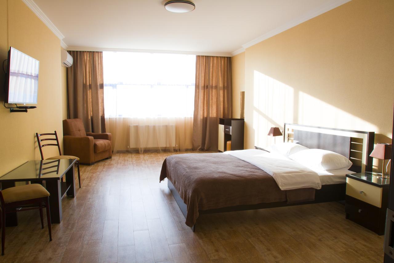 Pirosmani Mini Hotel Batumi Ngoại thất bức ảnh